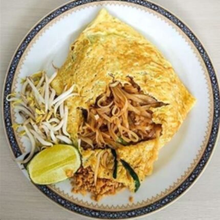 PAD THAI HOR KHAI PAD THAI WRAPPED IN EGG